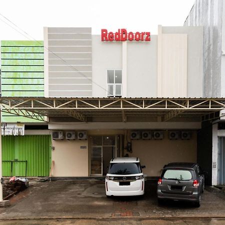 Reddoorz @ Graha Cemerlang Maros Kallikalli Exterior foto